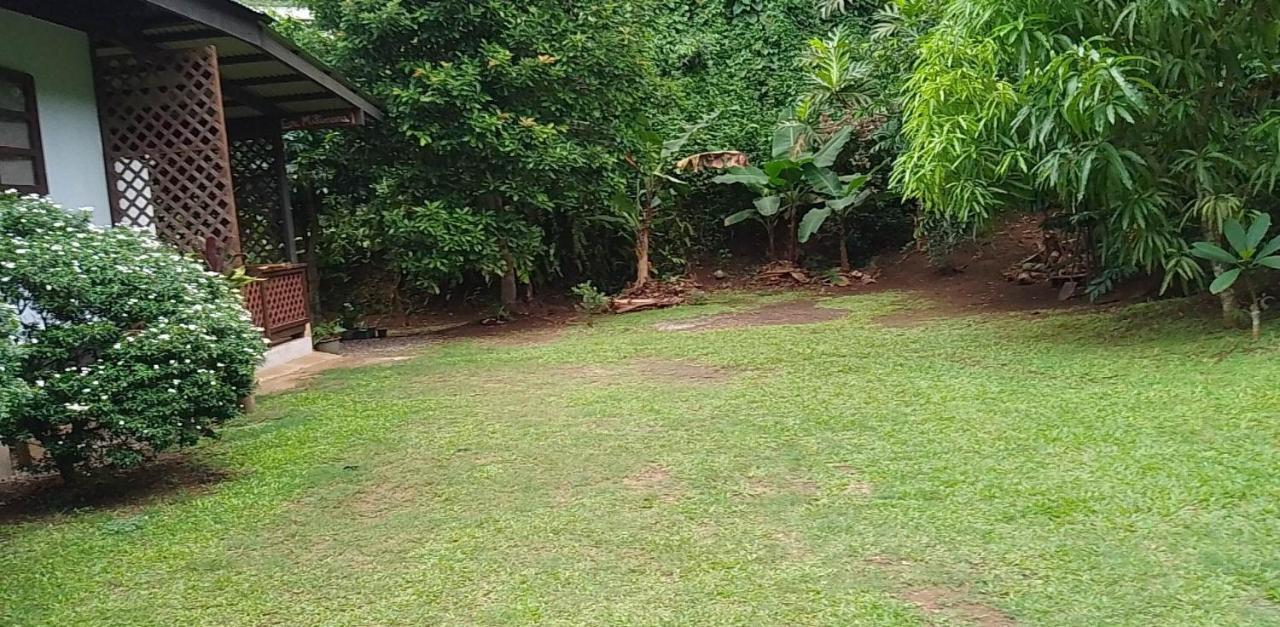 Fare Mihimana Hotel Vai'are Bagian luar foto