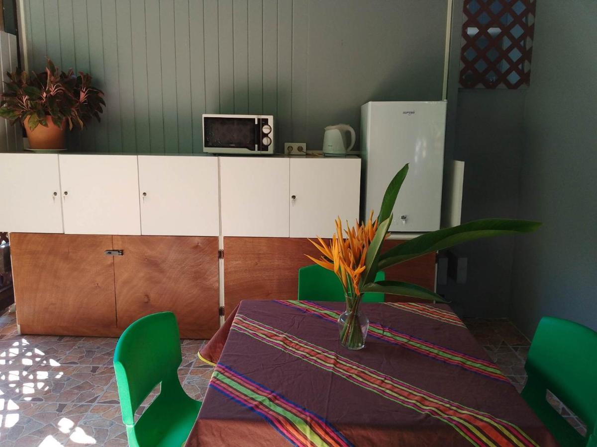Fare Mihimana Hotel Vai'are Bagian luar foto