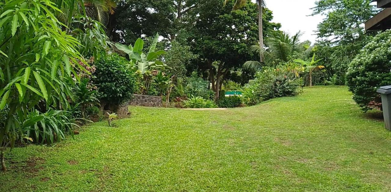 Fare Mihimana Hotel Vai'are Bagian luar foto